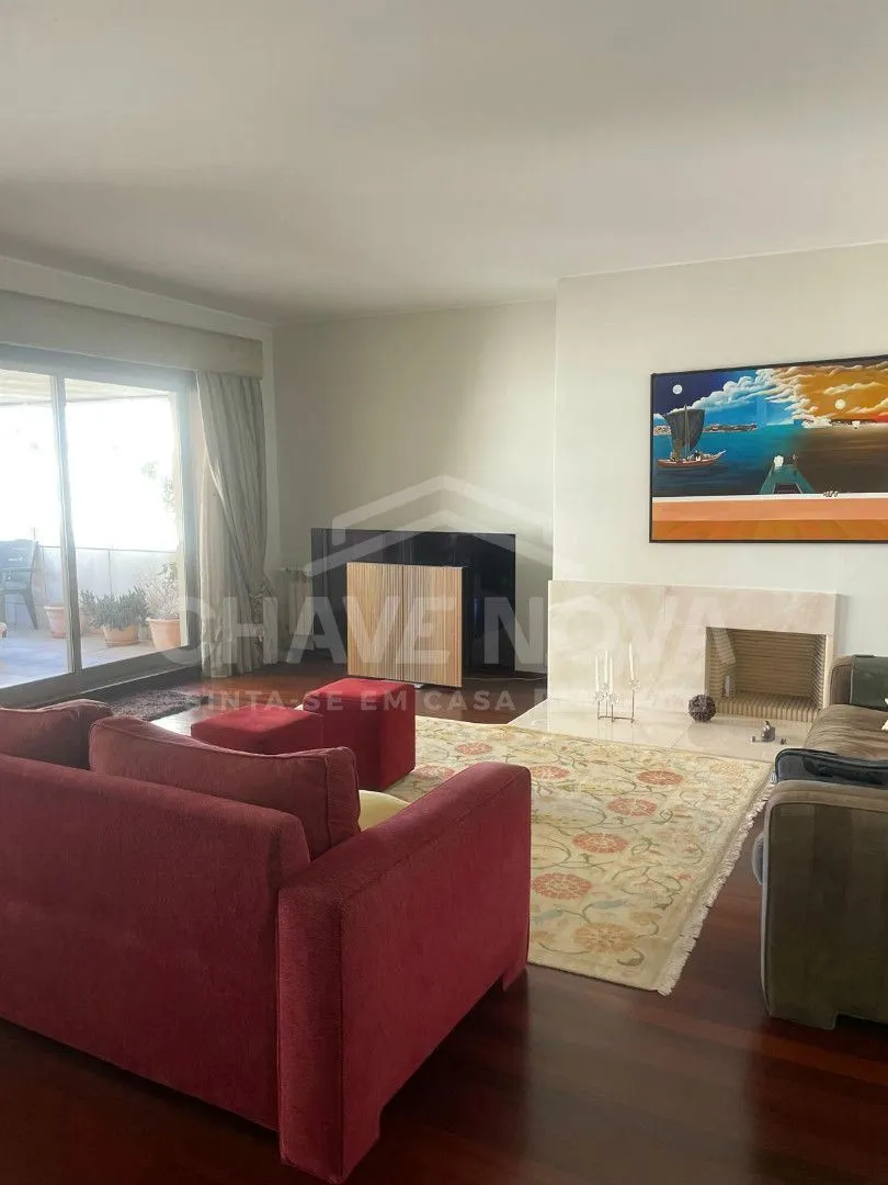 Apartamento T5 para venda no Edifício Siza Vieira - Aviz - Boavista - 3
