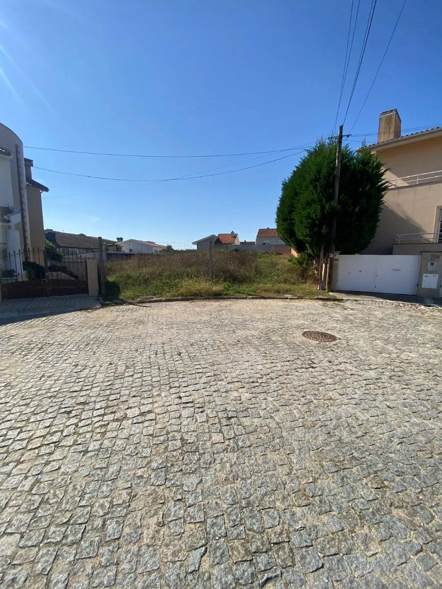 Terreno para Construção em Valbom, Gondomar. - 2