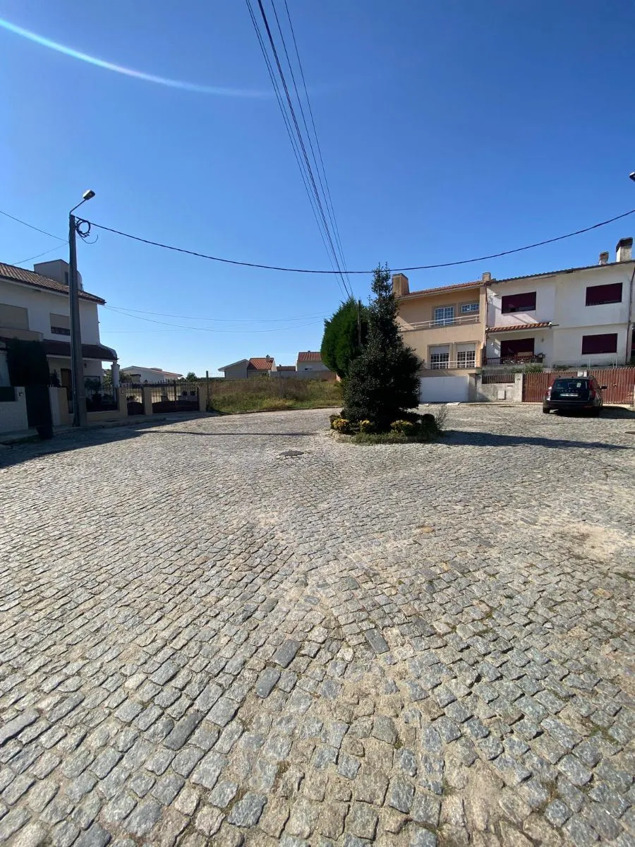 Terreno para Construção em Valbom, Gondomar. - 3