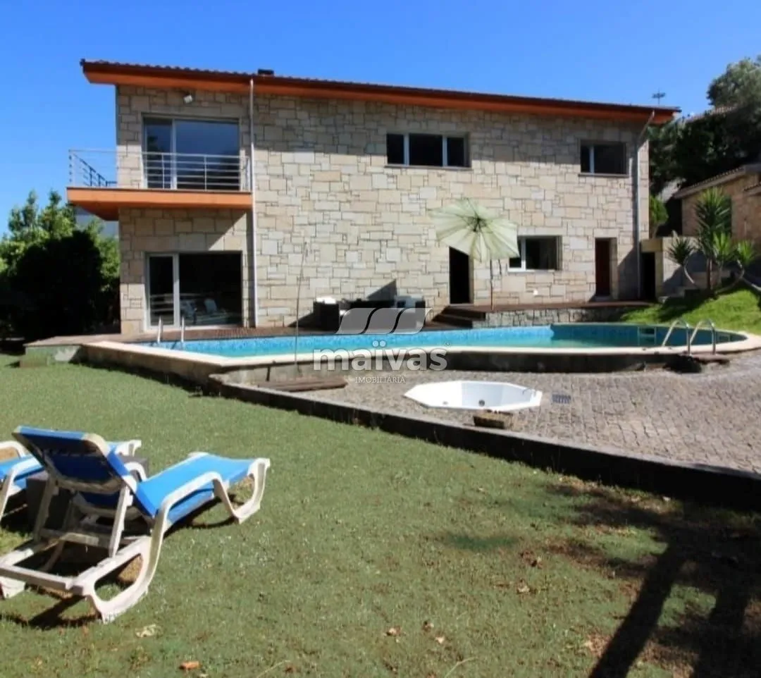 🏡 Moradia de Luxo T3 em Amares com Vista Deslumbrante para a Serra do Gerês 🌄