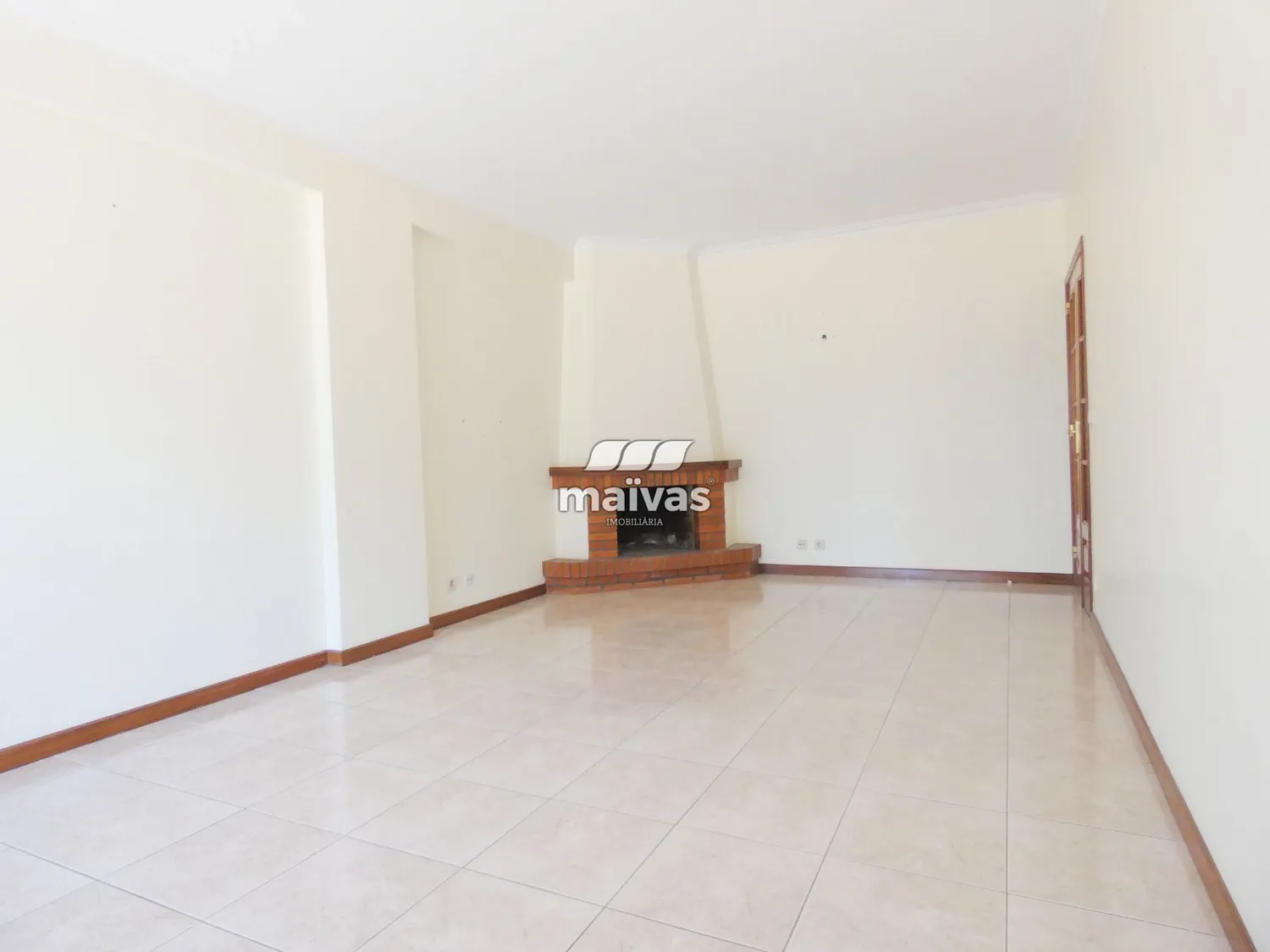 Apartamento T3 Equipado - 2