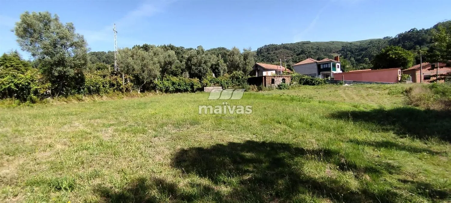 Terreno para construção - Godinhaços, Vila Verde - 2