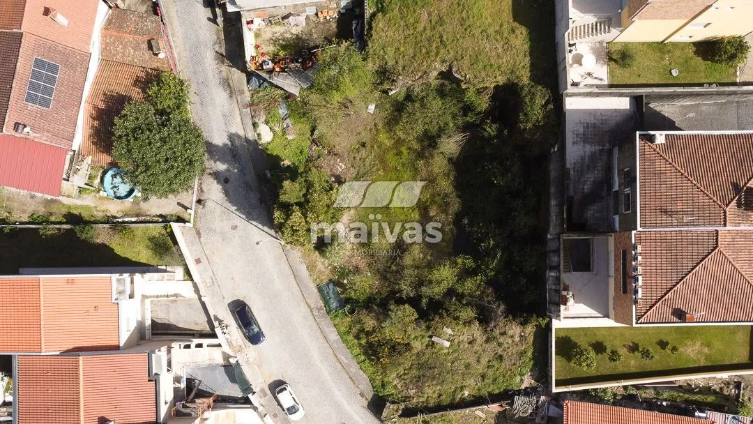 Lote para Moradia em Banda - 2