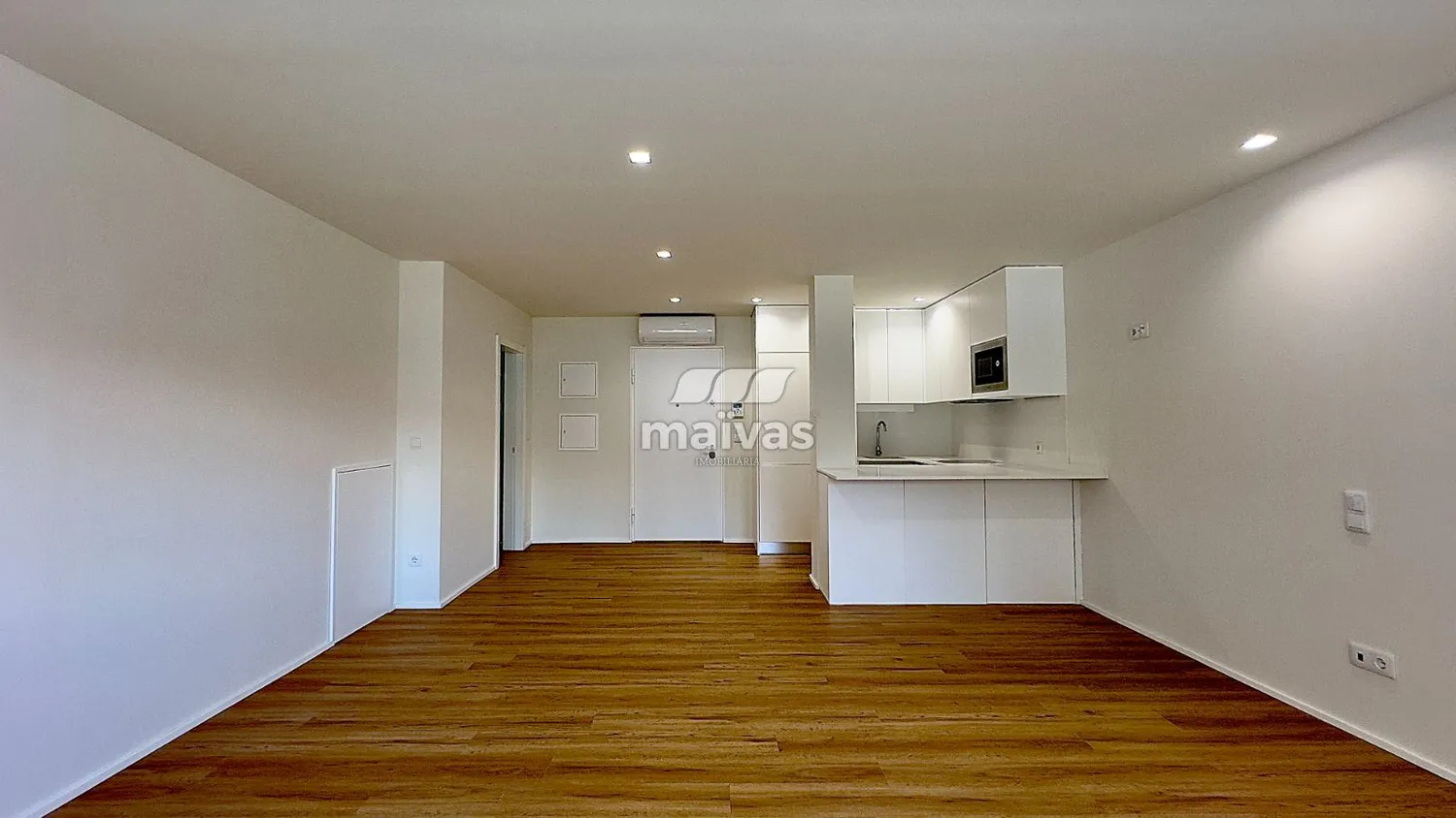 Apartamento T0 Novo  - 3