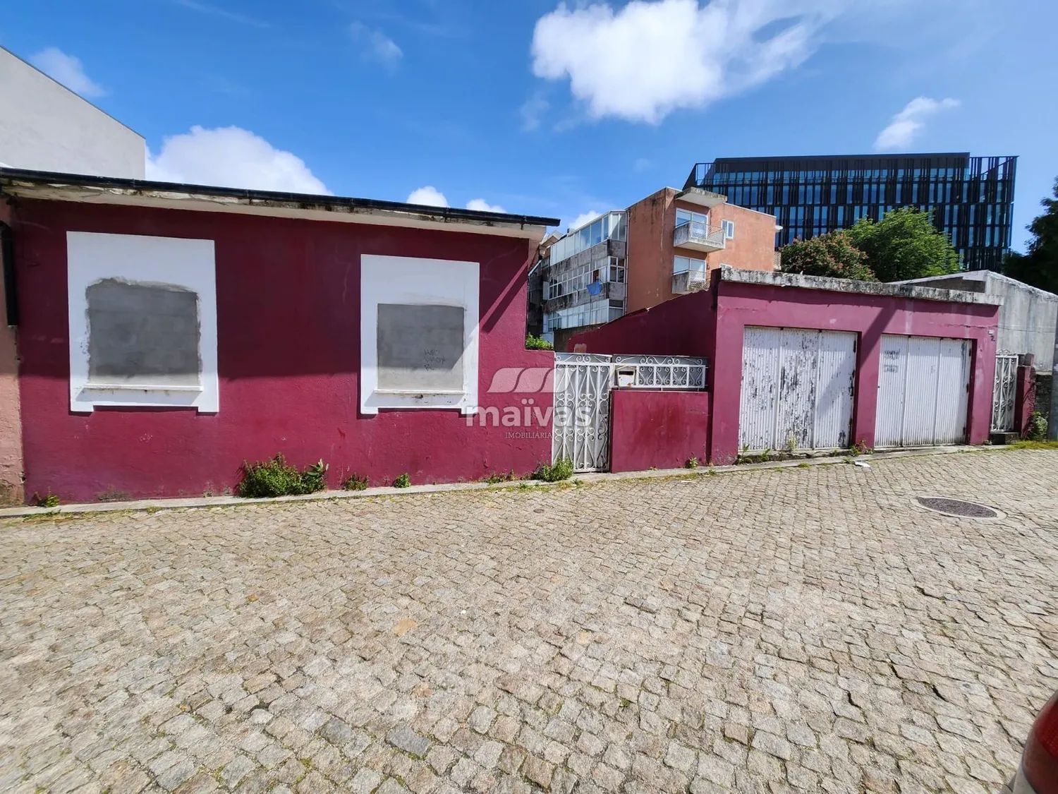 Lote - Construção em Altura - 2