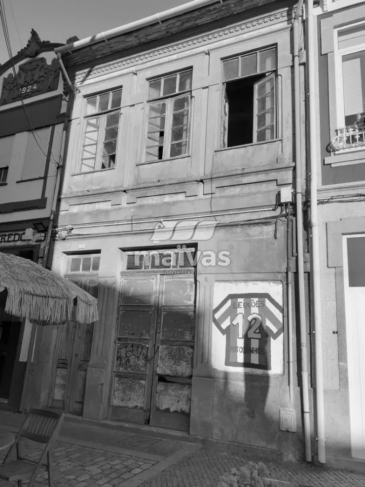 Prédio P/Reconstrução  - 2