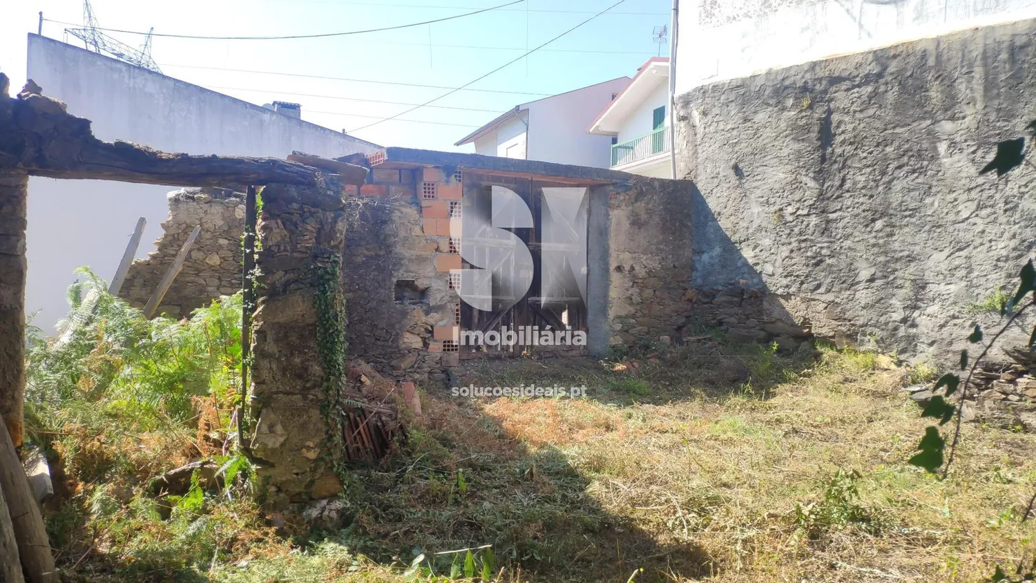 Moradia para Restaurar T6