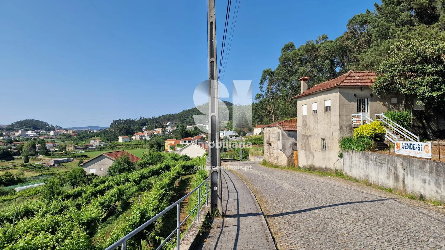 Moradia para Restaurar T2+1 - 3