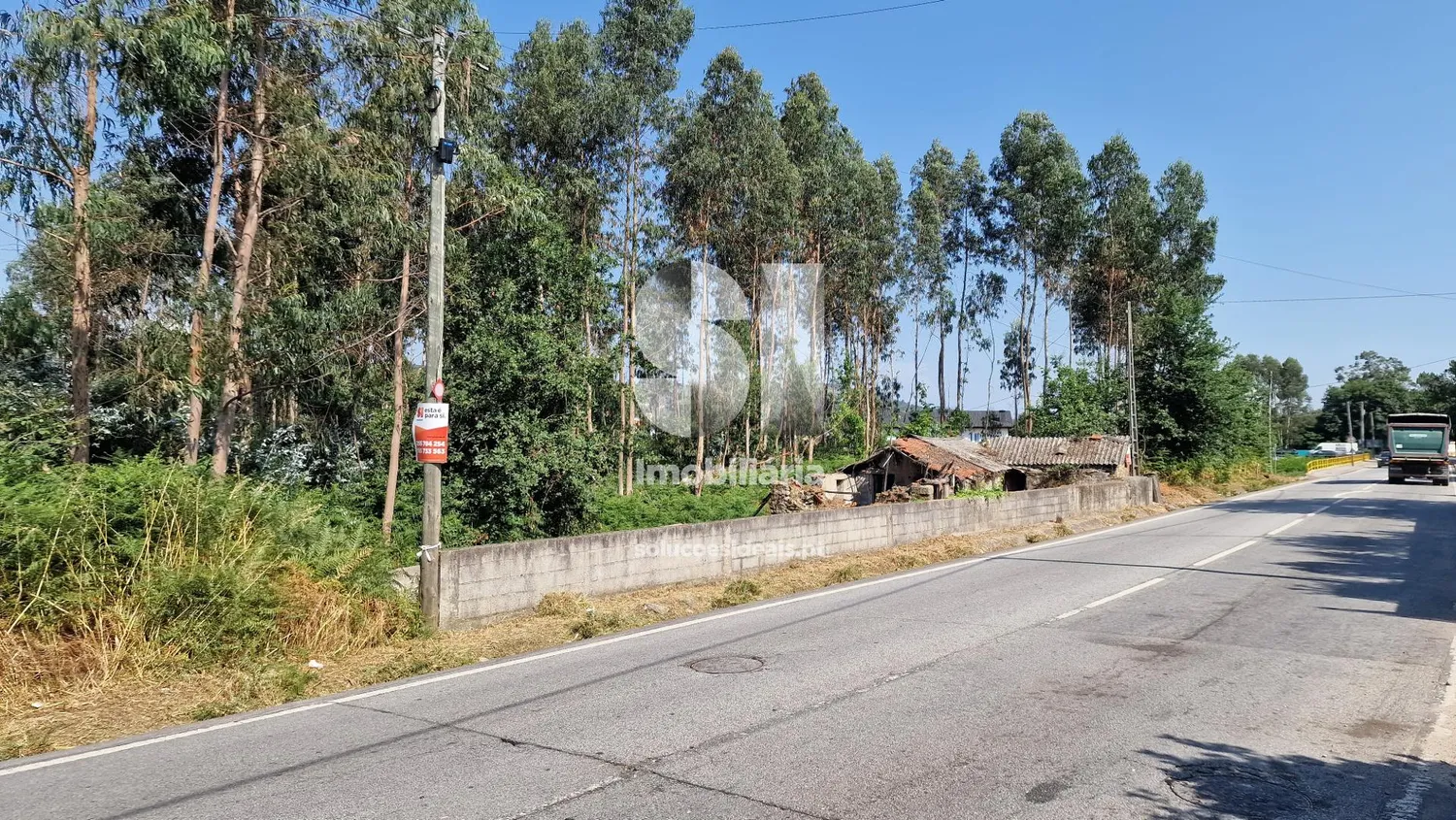 Moradia para Restaurar T2 - 3