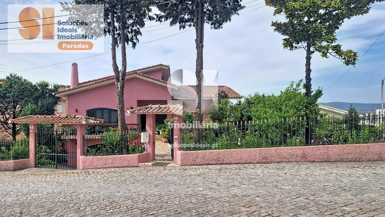 Moradia V3+2 com Vista Campo | Sobreira | Paredes