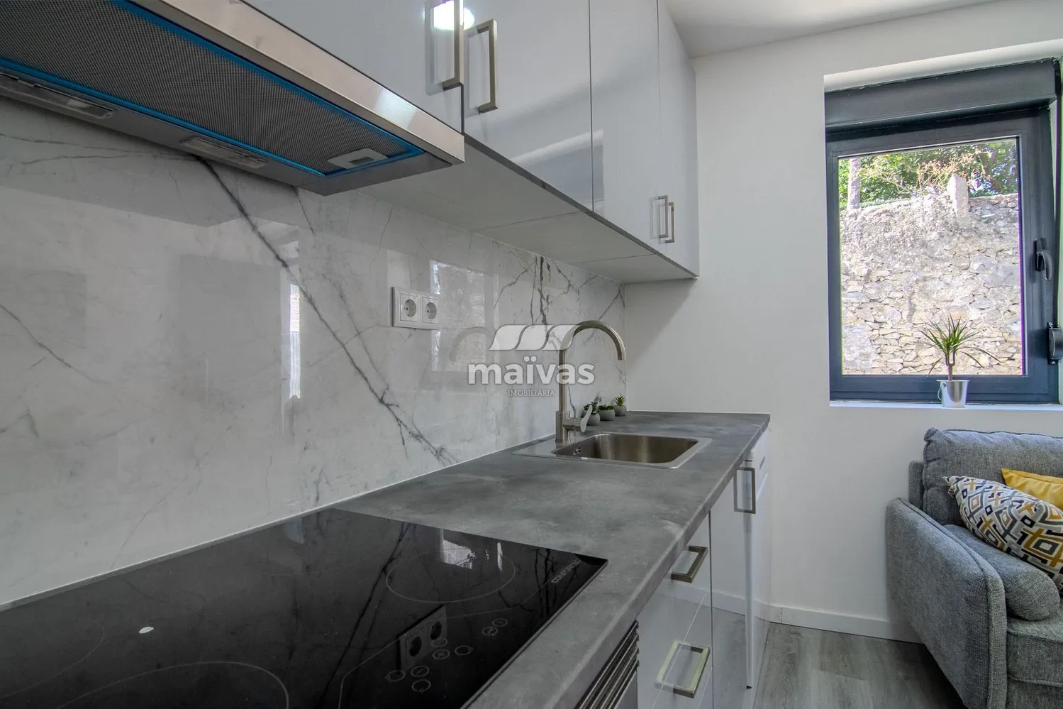 Moradia T1 prox Rua Santa Catarina - 3