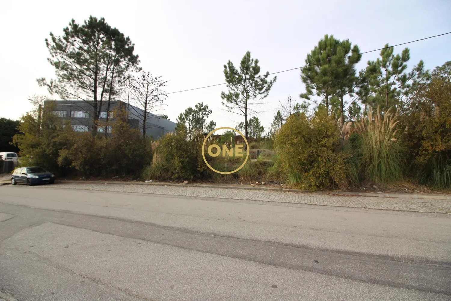 Industrial land with 3800m2 in Vilarinho das Cambas V. N. Famalicão for sale - 2