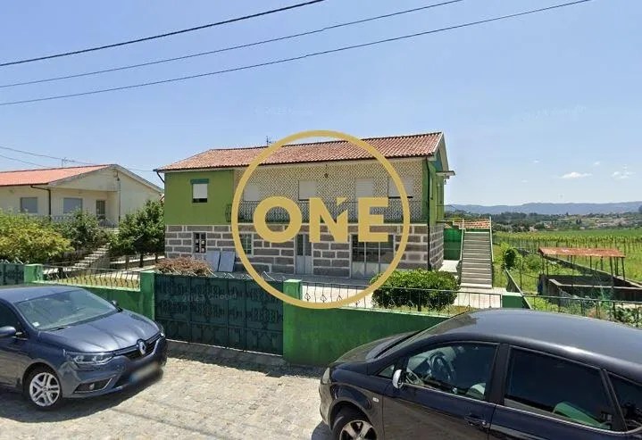 Store for Rent in Vermoim