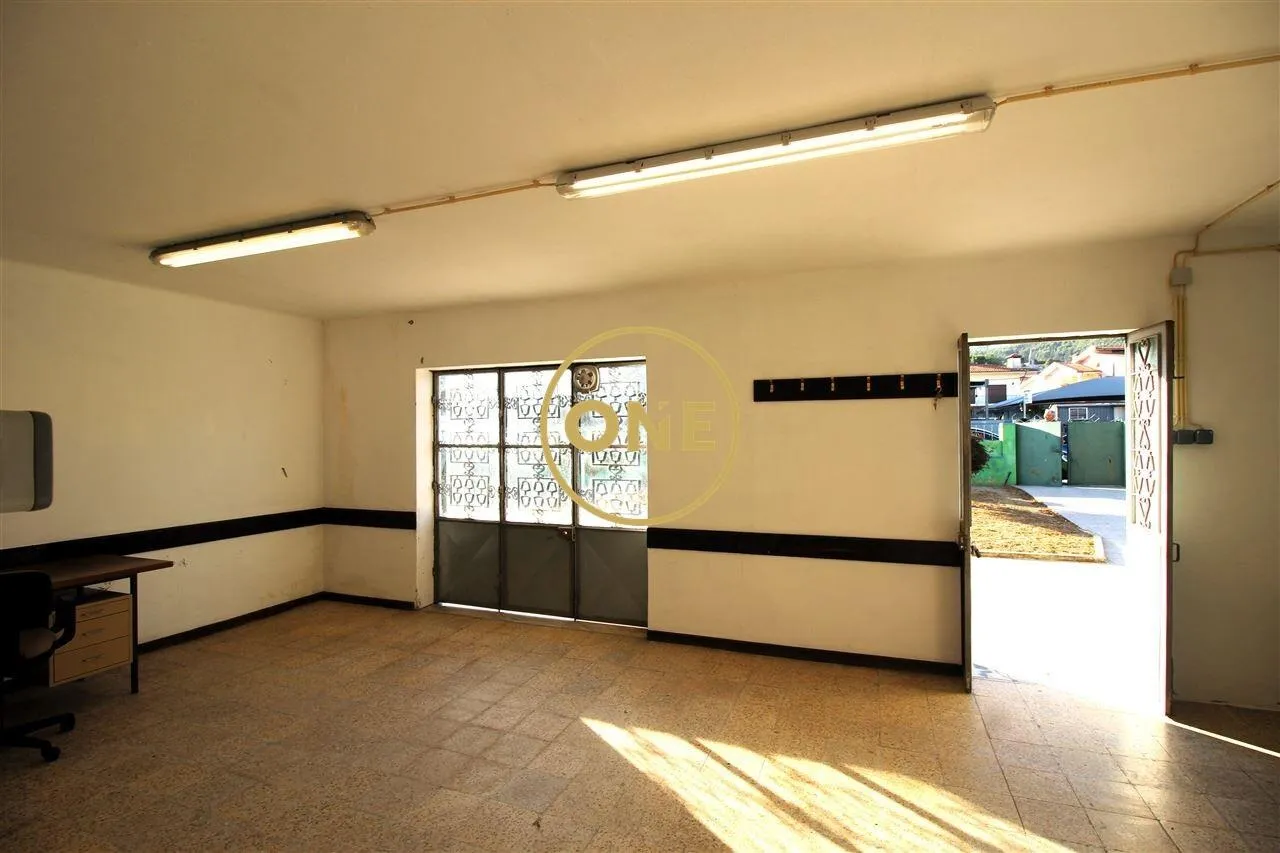 Store for Rent in Vermoim - 3