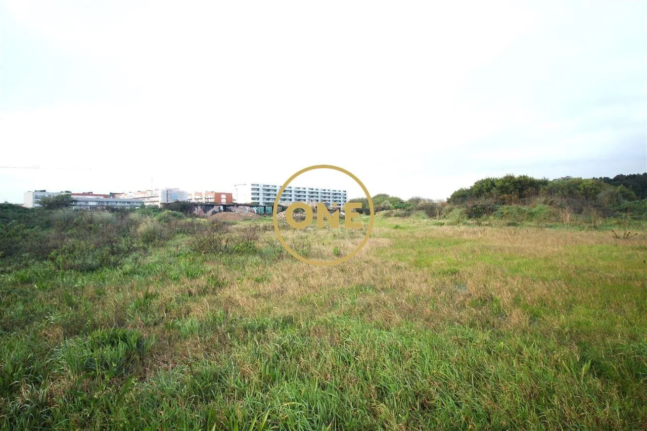 Building Land Next to the Metro in Vila do Conde