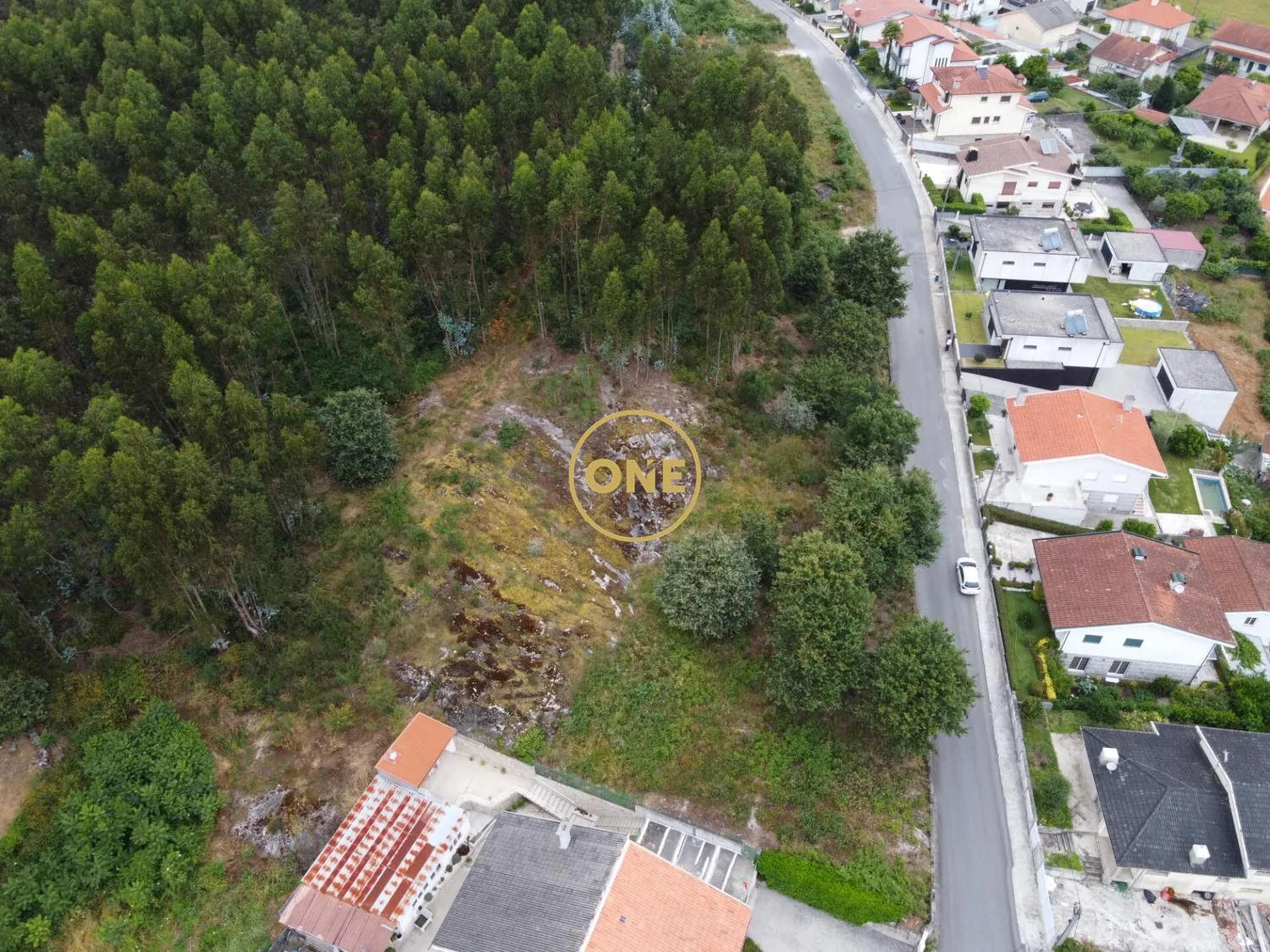 Urban land with 2,850m2, located in Santo Estevão (Briteiros) - 2