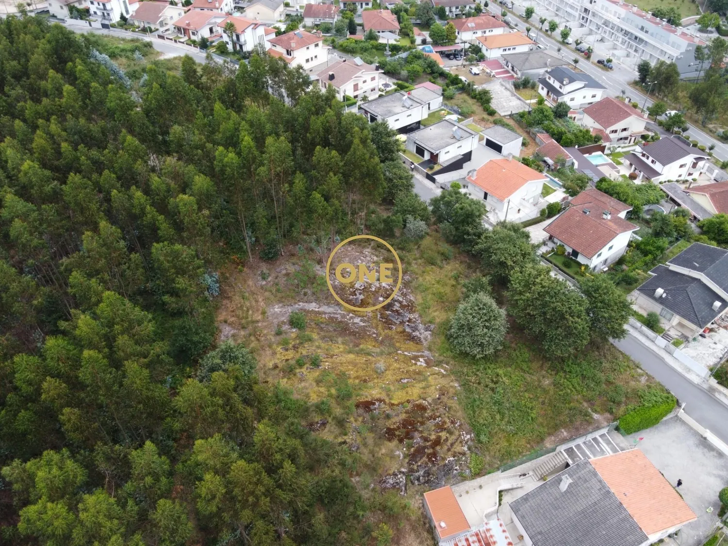 Urban land with 2,850m2, located in Santo Estevão (Briteiros) - 3