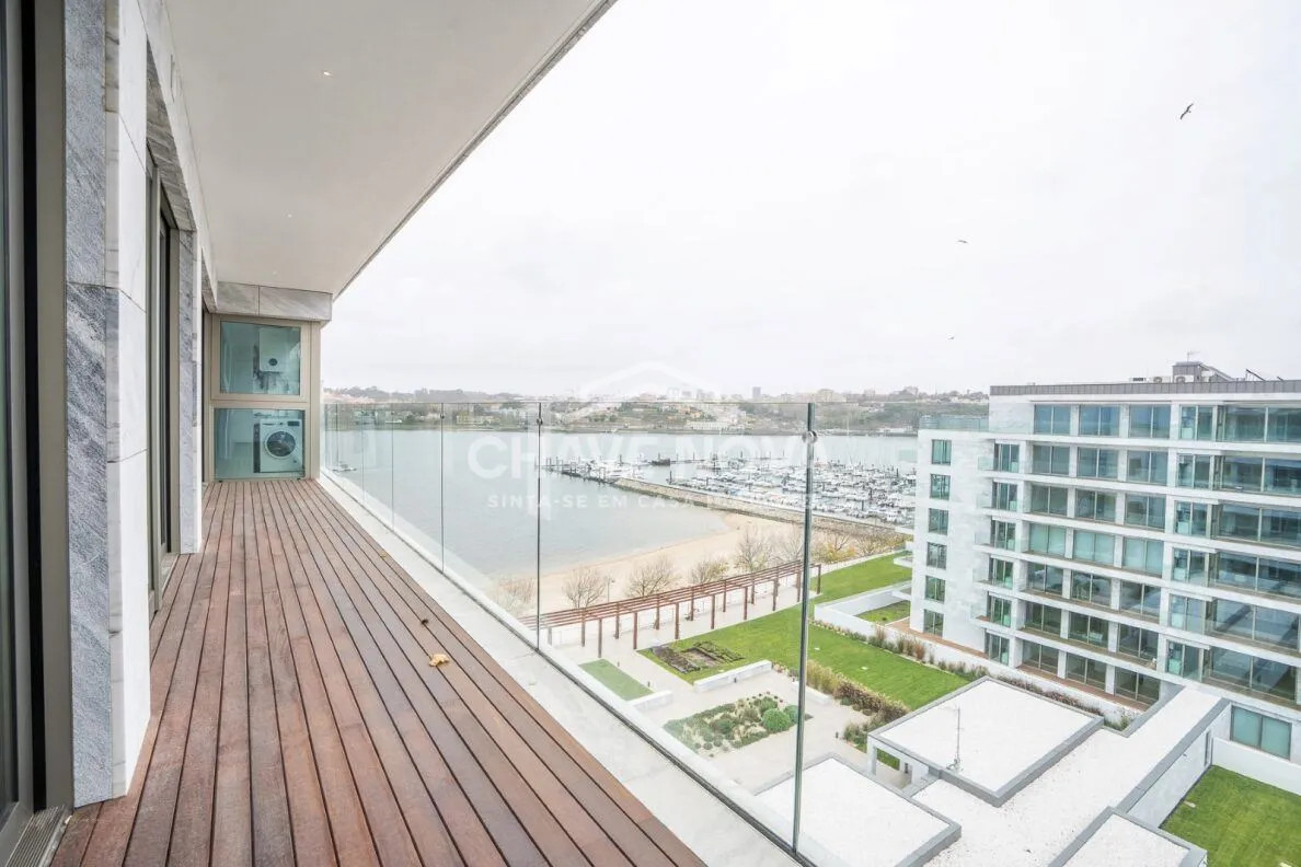 T2 Mobilado para Arrendamento – Último piso, vista fantástica   São Paio, Vila Nova de Gaia