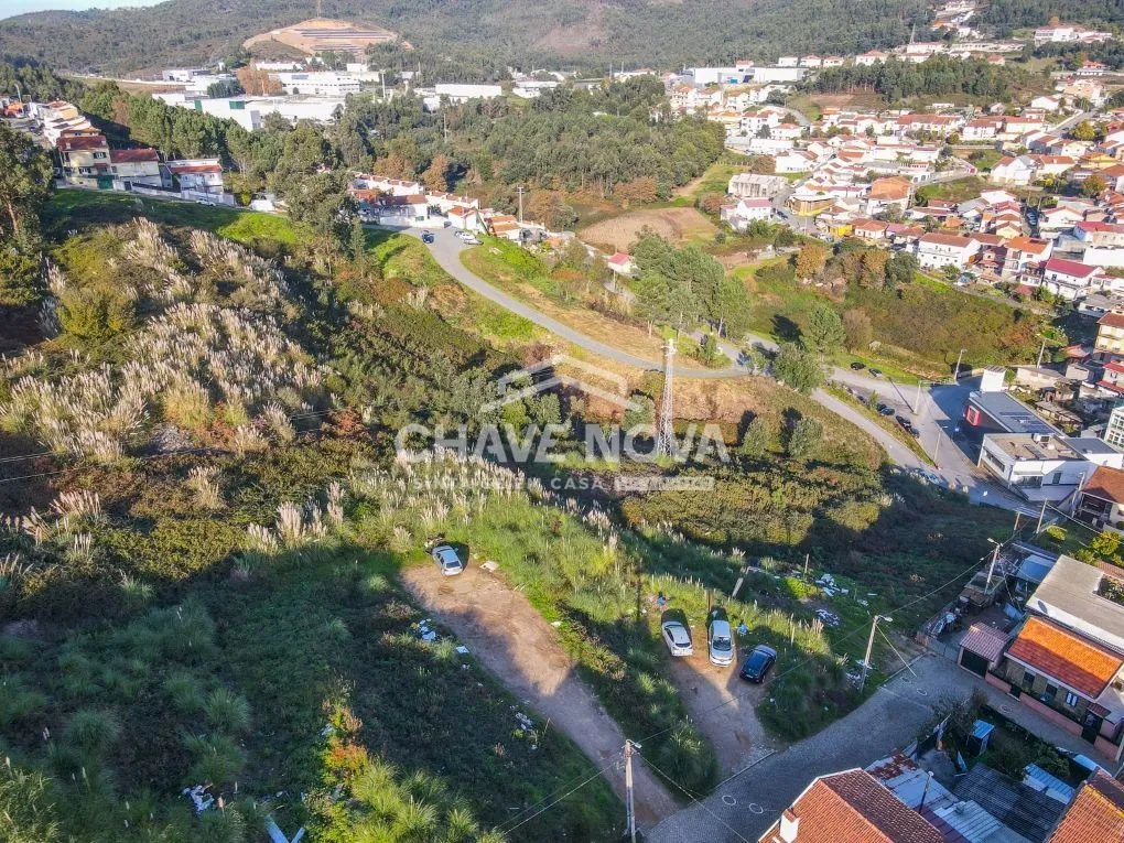 Terreno para construção de Moradias - Excelente localização - 3