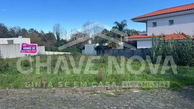 Excelente Terreno com licença para moradia