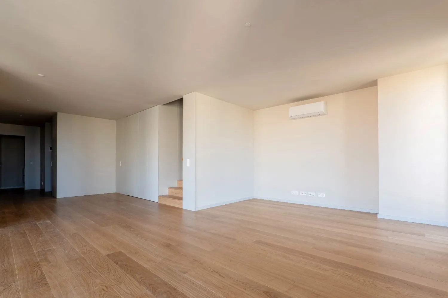 T4 Duplex NOVO c/ 210m - Pronto Escriturar - Condomínio Fechado c/ GYM e Vista Desafogada  - 3