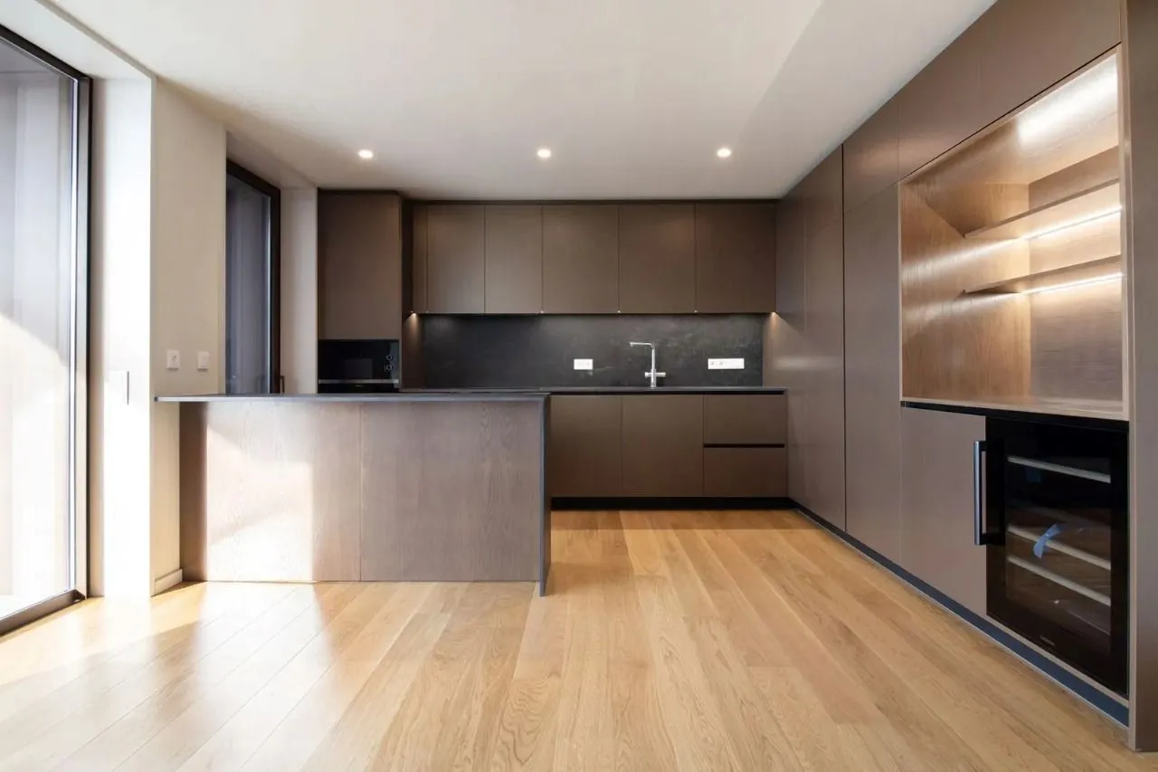 T3 Duplex NOVO c/ 173m - Pronto Escriturar - Condomínio Fechado c/ GYM e Vista Desafogada 