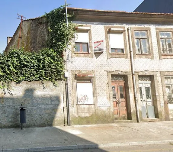 Exclusiva Moradia T3 com Terraço – Rua de Oliveira Monteiro, Porto - 2