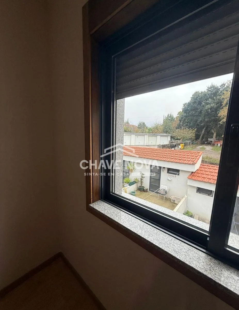 Apartamento T2 para arrendar em S. Mamede de Infesta