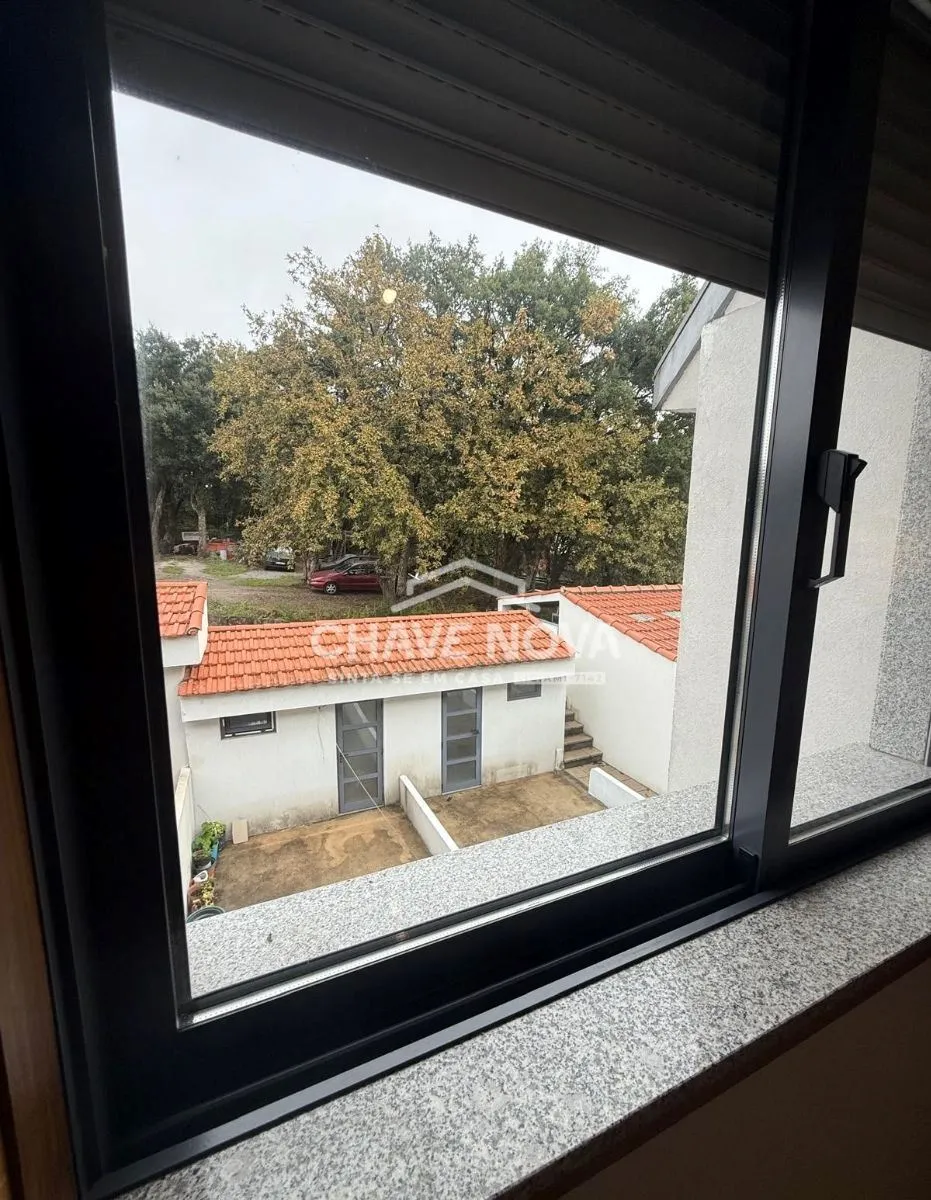 Apartamento T2 para arrendar em S. Mamede de Infesta - 2