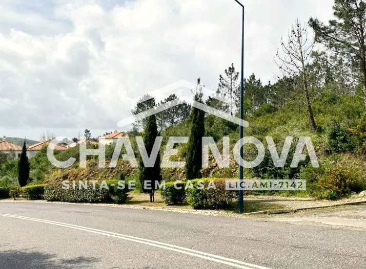 Lote de Terrena para construção em Belas Clube de Campo