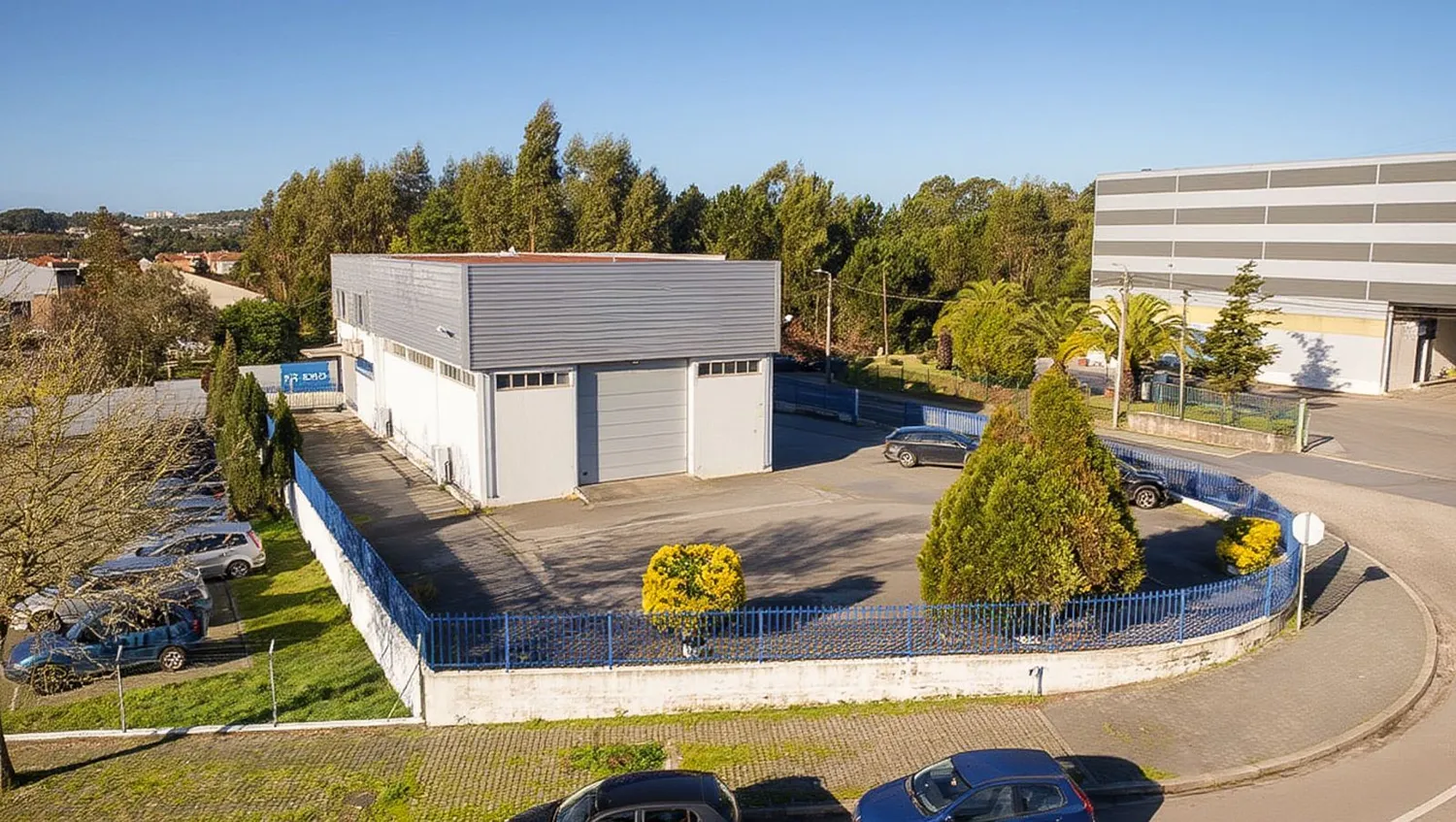 Armazém / Edifício Industrial com 1.800 m² | Avintes – Frente à N222 - 2