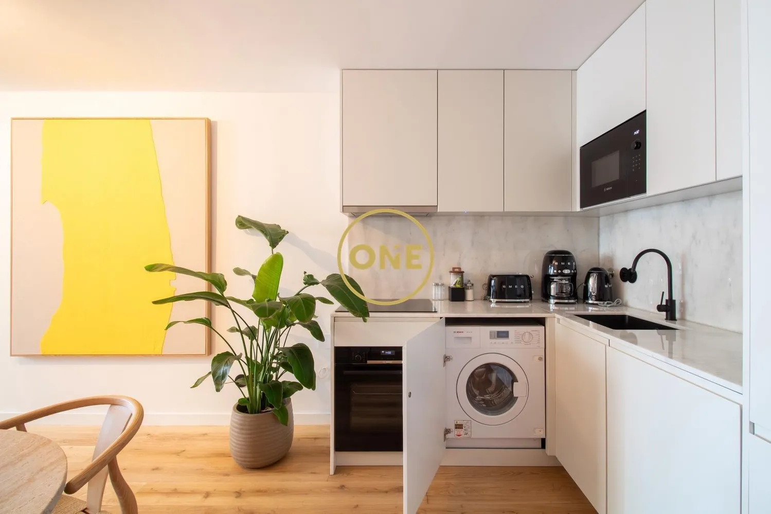 Studio converted into a 2-bedroom apartment in Foz do Porto - 3