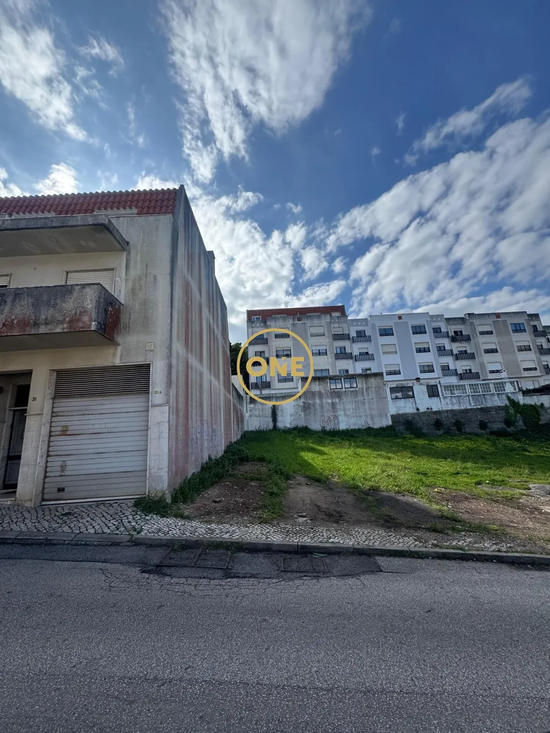 Building plot in Amadora - 2