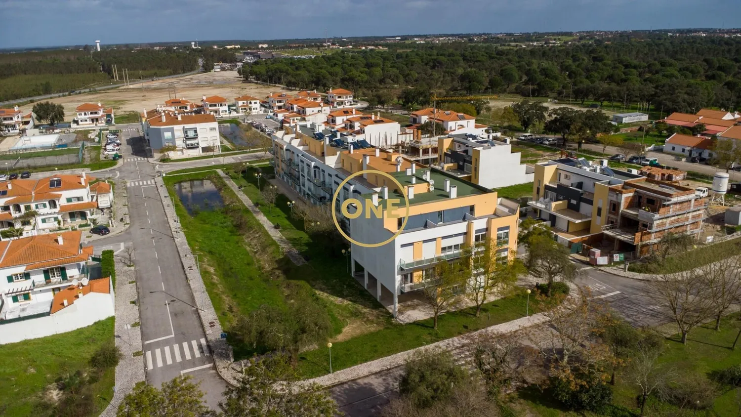 Plot of land for construction of a building with 8 units in Pegões, Montijo - 3