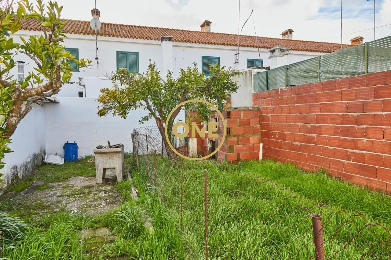 Apartamento T2 com Logradouro de 84m2 em Reguengos de Monsaraz - 2
