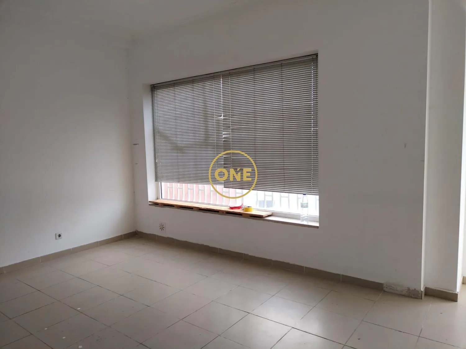 Loja com 62 m² em Transformação para T2 - 3