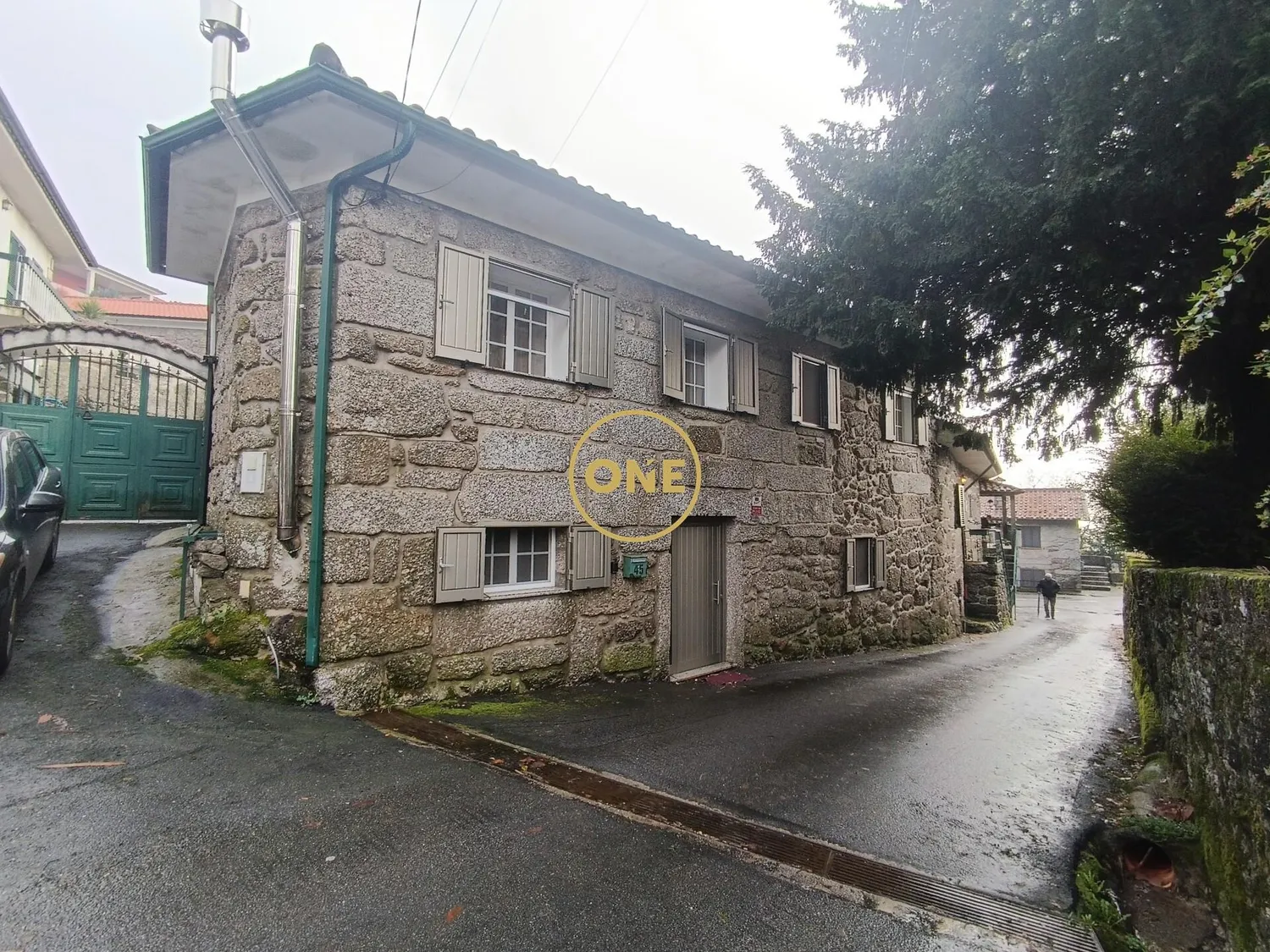 Maison meublée de 3 chambres à louer à Carvalheira.