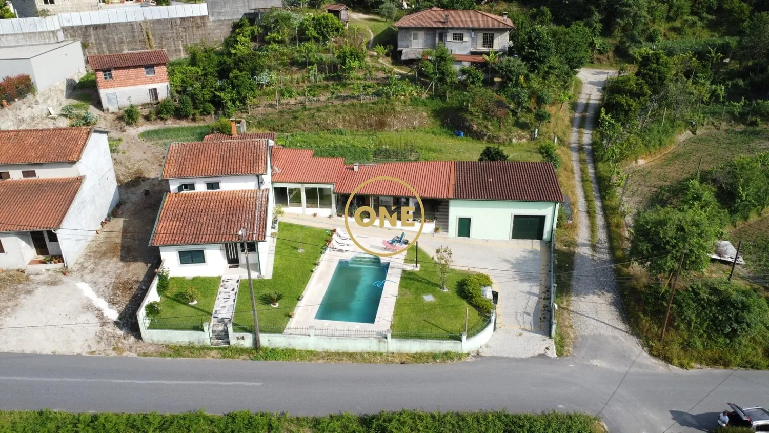 Arrende hoje, compre amanhã – Moradia T3 com piscina junto ao Gerês