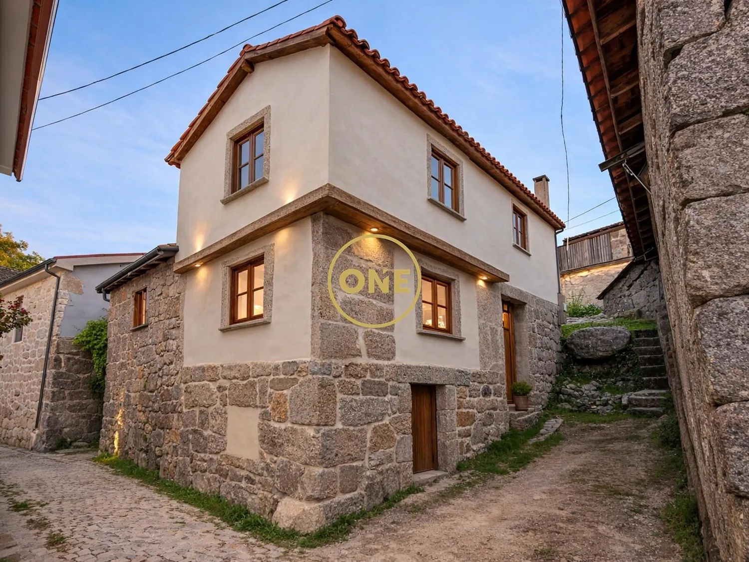 House for Renovation in the Center of the Village of Saim — Terras de Bouro - 2