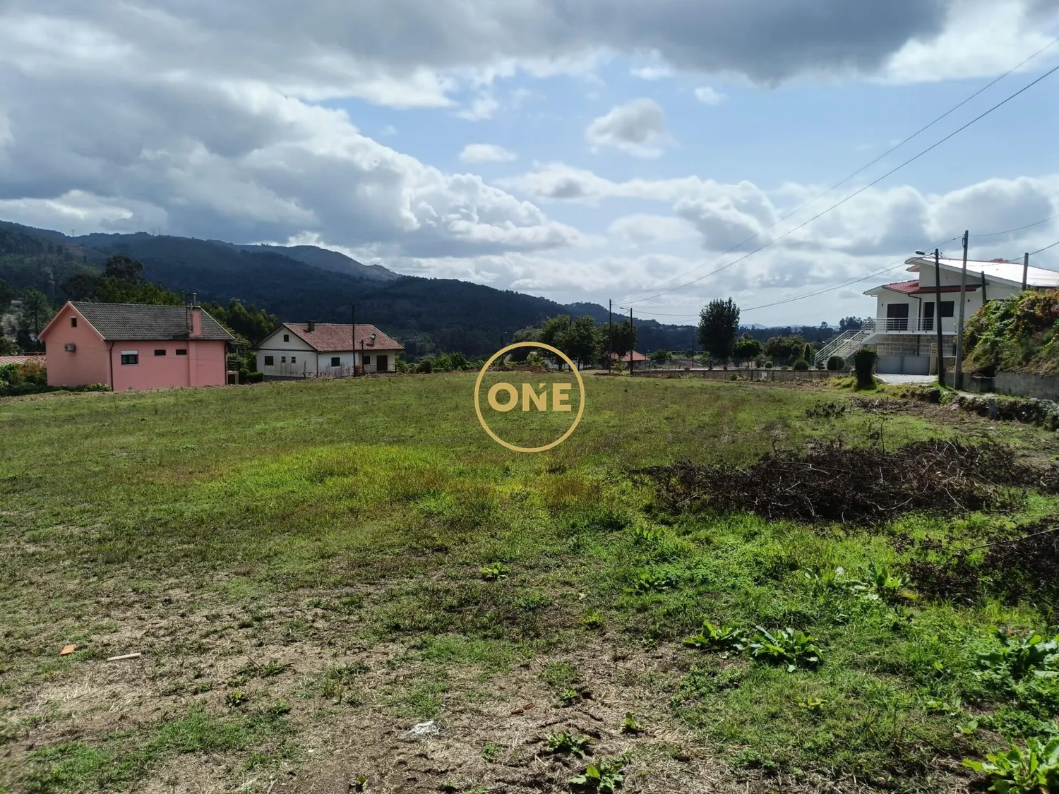 Land with construction potential in Oriz Santa Marinha - 2