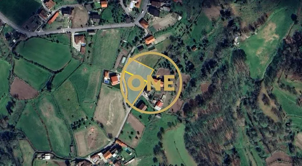 Land with possibility of construction in Oriz Santa Marinha - Vila Verde