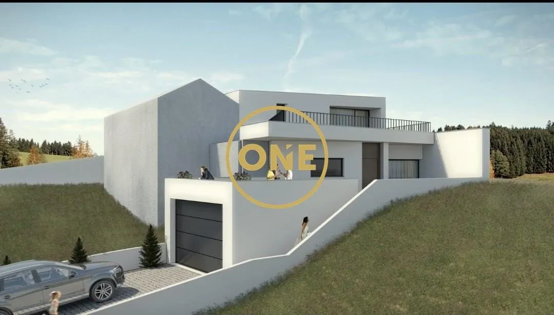 Moradia com Projeto Aprovado e Licença a Pagamento - 3