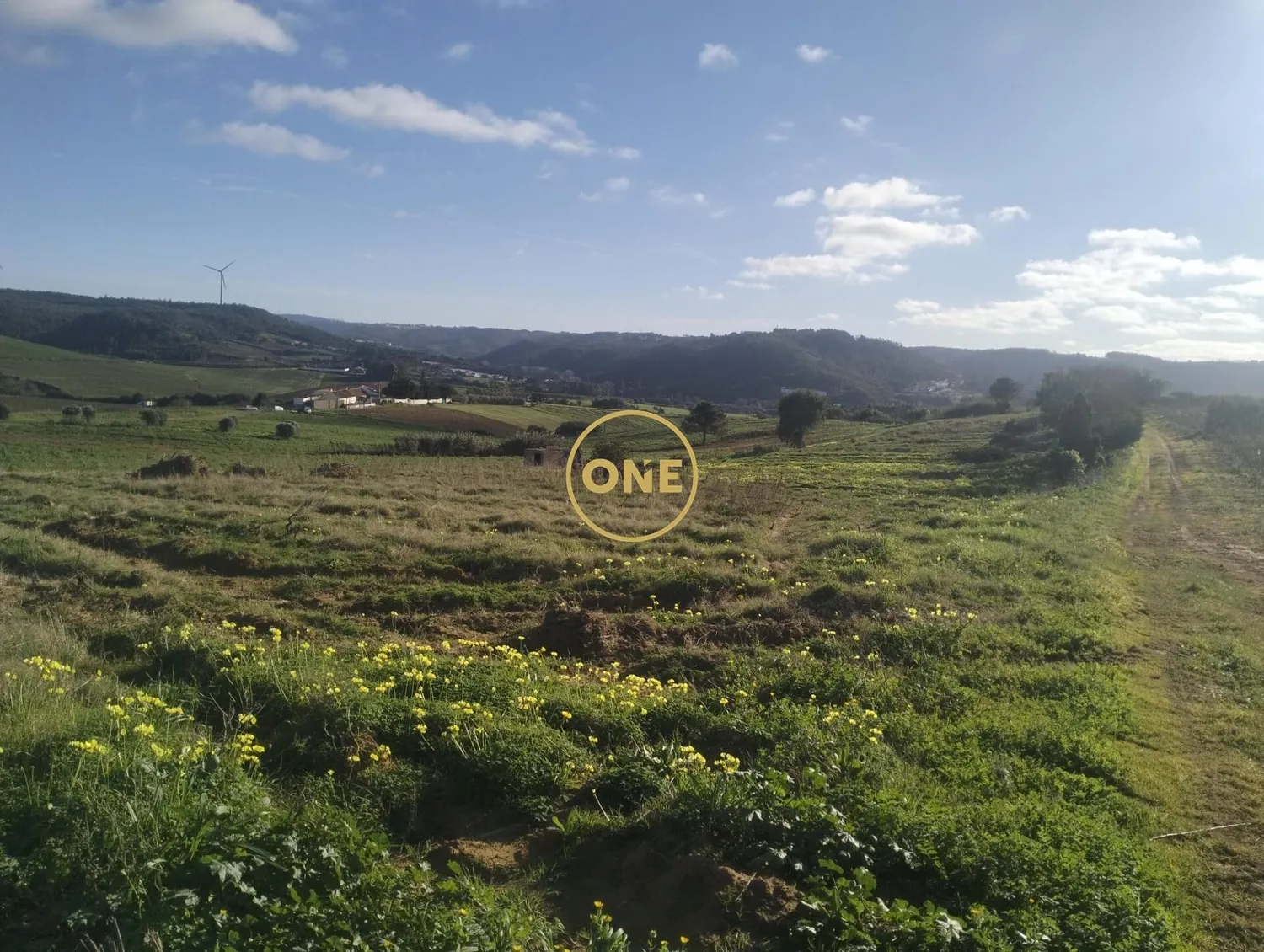 Rustic land with 18,374 m² in Casal das Marreiras, Encarnação - 2