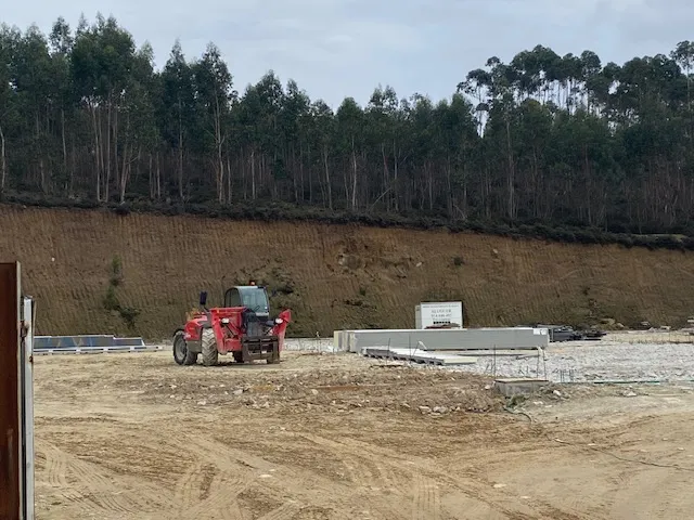 Armazém “ C “ - Lordelo - Paredes - Em Construção - Data prevista de conclusão Abril 2027 - 2