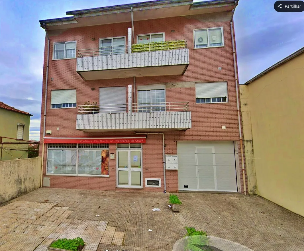 Loja - (Com garagem) - Custió - Matosinhos