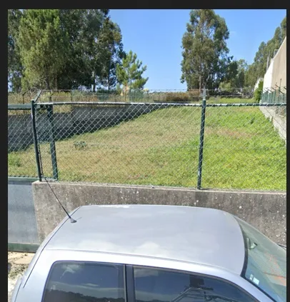 Terreno na Maia com 1430m2 - Moradia de 4 Frentes - 2