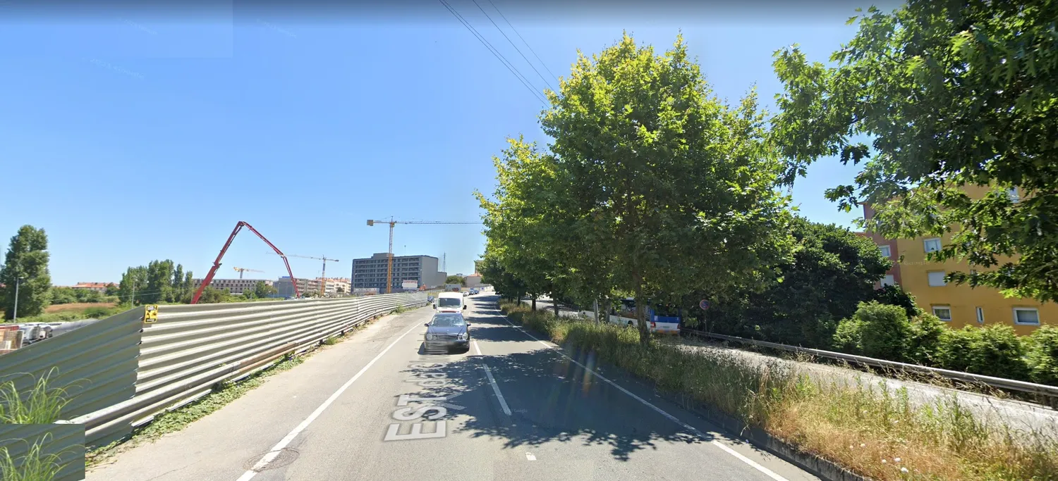 Terreno à Circunvalação a cerca de 700m do H. S. João - 3