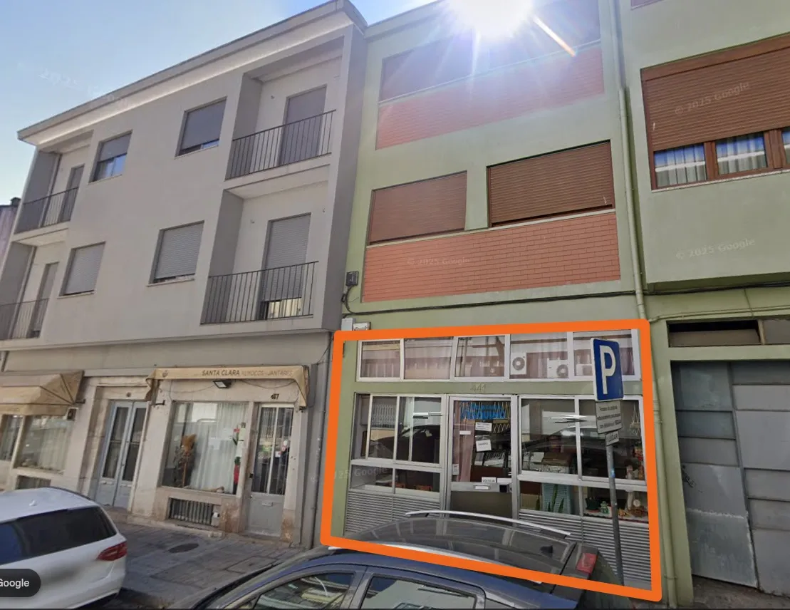 Loja para Arrendamento – 58 m² | 2 Pisos (R/C e Cave) - Porto (Bonfim) - 2
