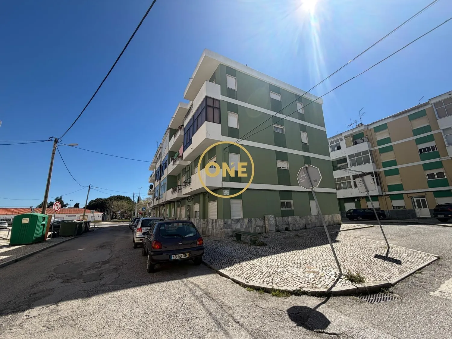 T2 Baixa da Banheira completely renovated