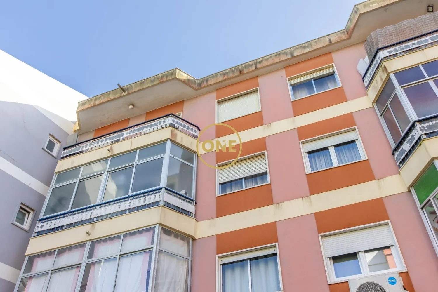 Apartamento T3 a 2 min Comboio Rinchoa, Rio Mouro, Sintra